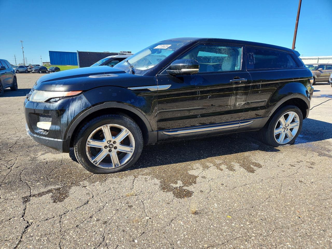 2013 LAND ROVER RANGEROVER Pure Premium — Front 3/4
