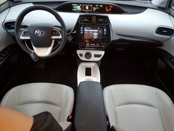 2017 TOYOTA PRIUS — CKPT
