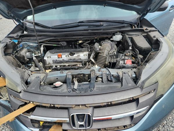 2014 HONDA CRV LX — Engine bay