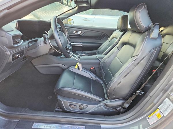 2025 FORD MUSTANG I4 — DENT