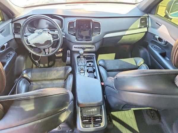 2016 VOLVO XC90 SVR5 R-Design — CKPT