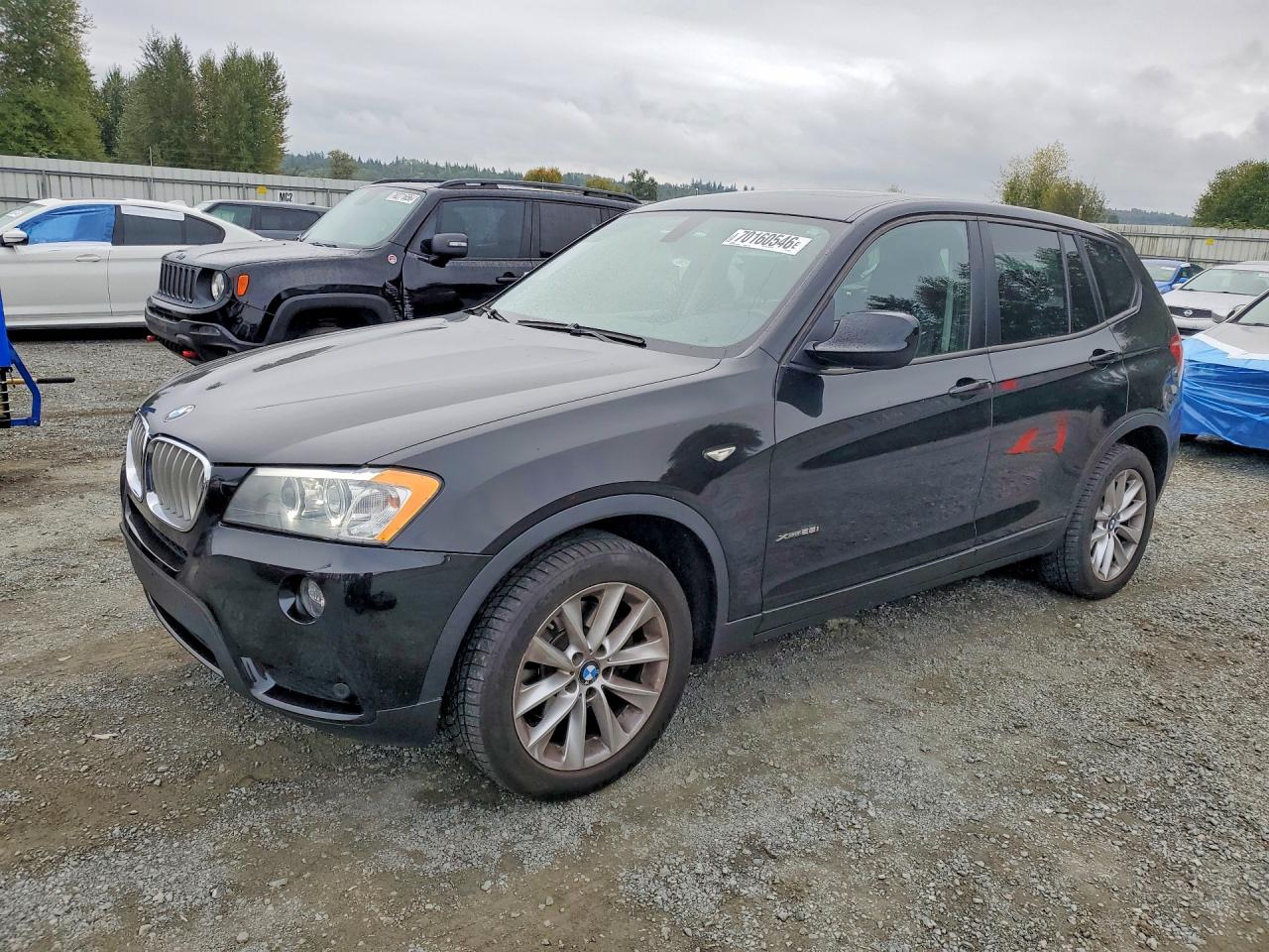 2013 BMW X3 xDrive28i — Front 3/4
