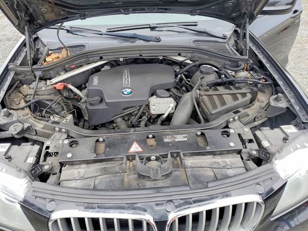 2013 BMW X3 xDrive28i — Engine bay