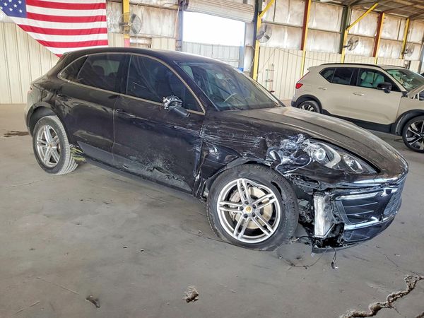 2018 PORSCHE MACAN Macan S — Passenger 3/4
