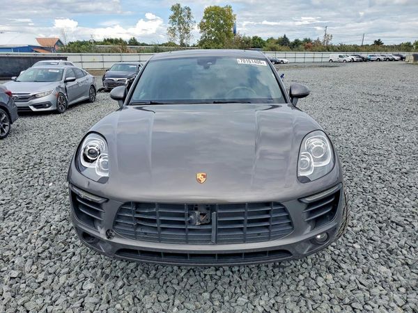 2015 PORSCHE MACAN — DIRF