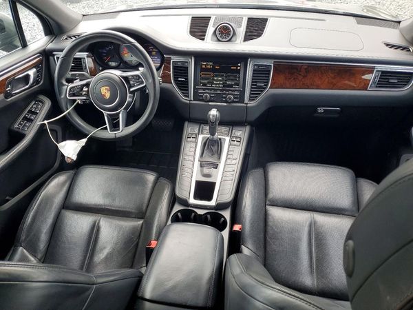 2015 PORSCHE MACAN — CKPT