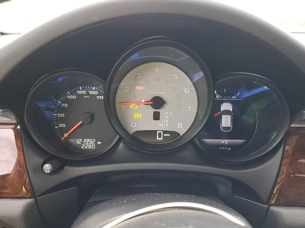 2015 PORSCHE MACAN — ODOM