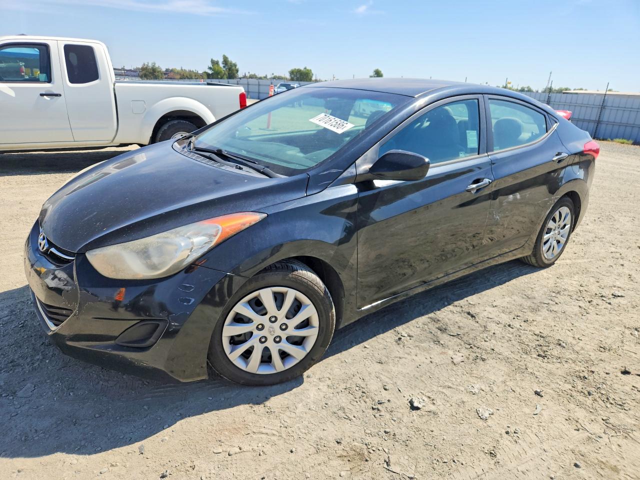 2012 HYUNDAI ELANTRA GLS(Middle grade) — Front 3/4