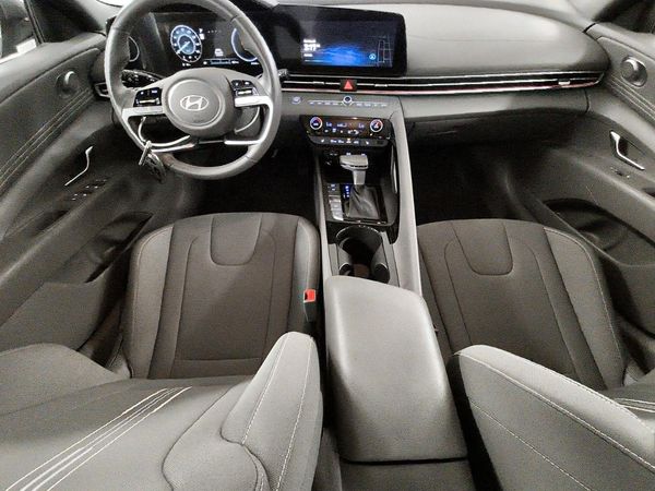 2025 HYUNDAI ELANTRA SEL Convenience — CKPT