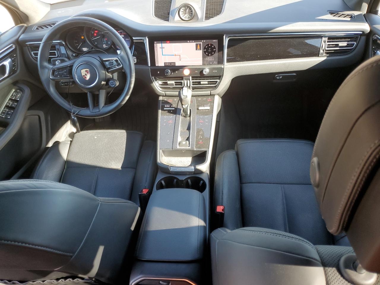 2023 PORSCHE MACAN