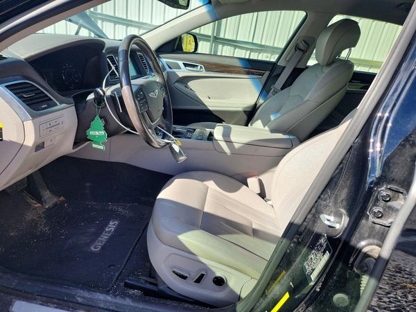 2017 GENESIS G80 — DENT