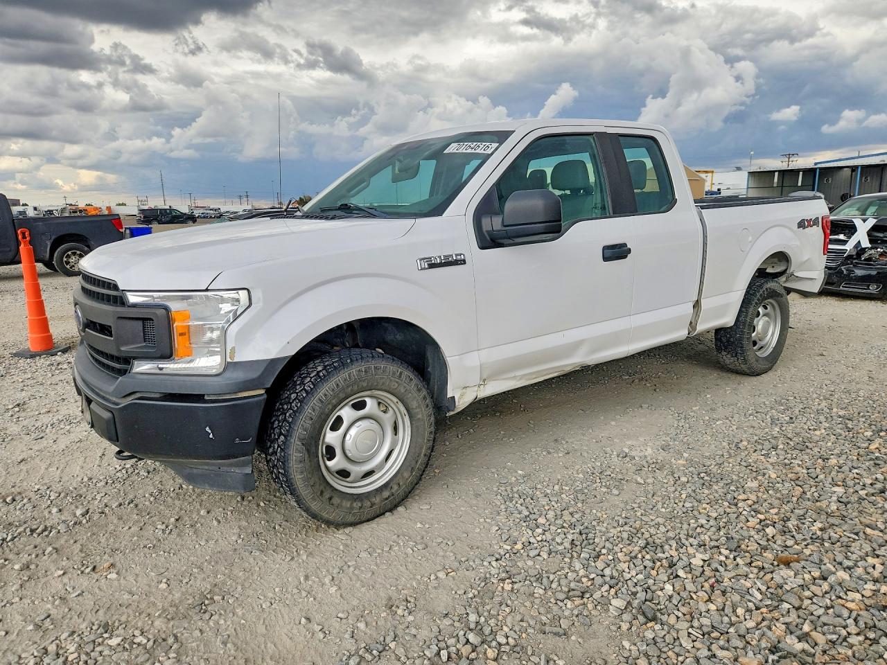 2020 FORD F150 — Front 3/4