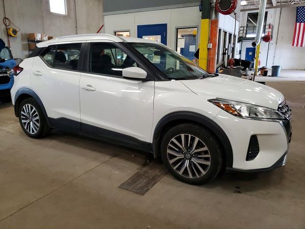 2021 NISSAN KICKS SV — Passenger 3/4