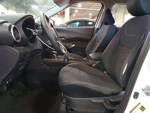 2021 NISSAN KICKS SV — DENT
