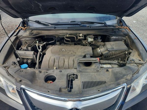 2015 ACURA RDX — Engine bay