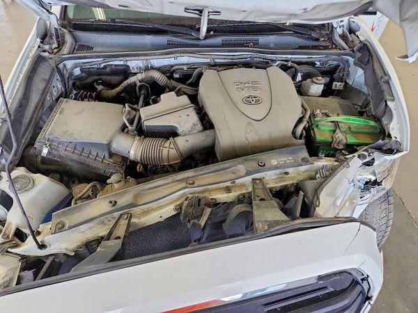 2018 TOYOTA TACOMA — Engine bay