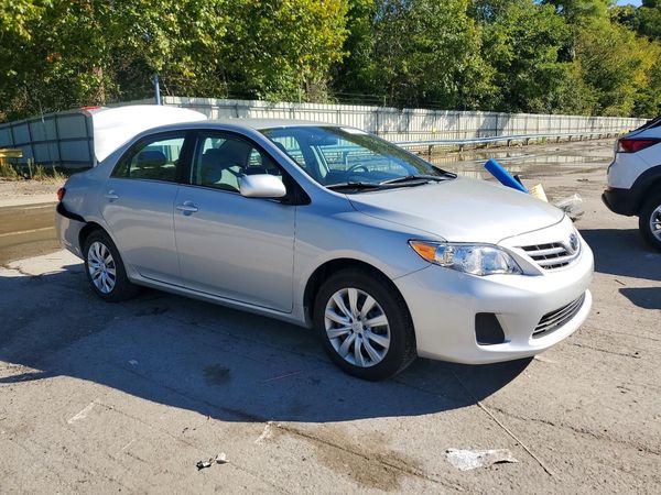 2013 TOYOTA COROLLA — Passenger 3/4