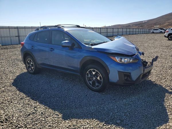 2018 SUBARU CROSSTREK Premium+ES+BSD — Passenger 3/4