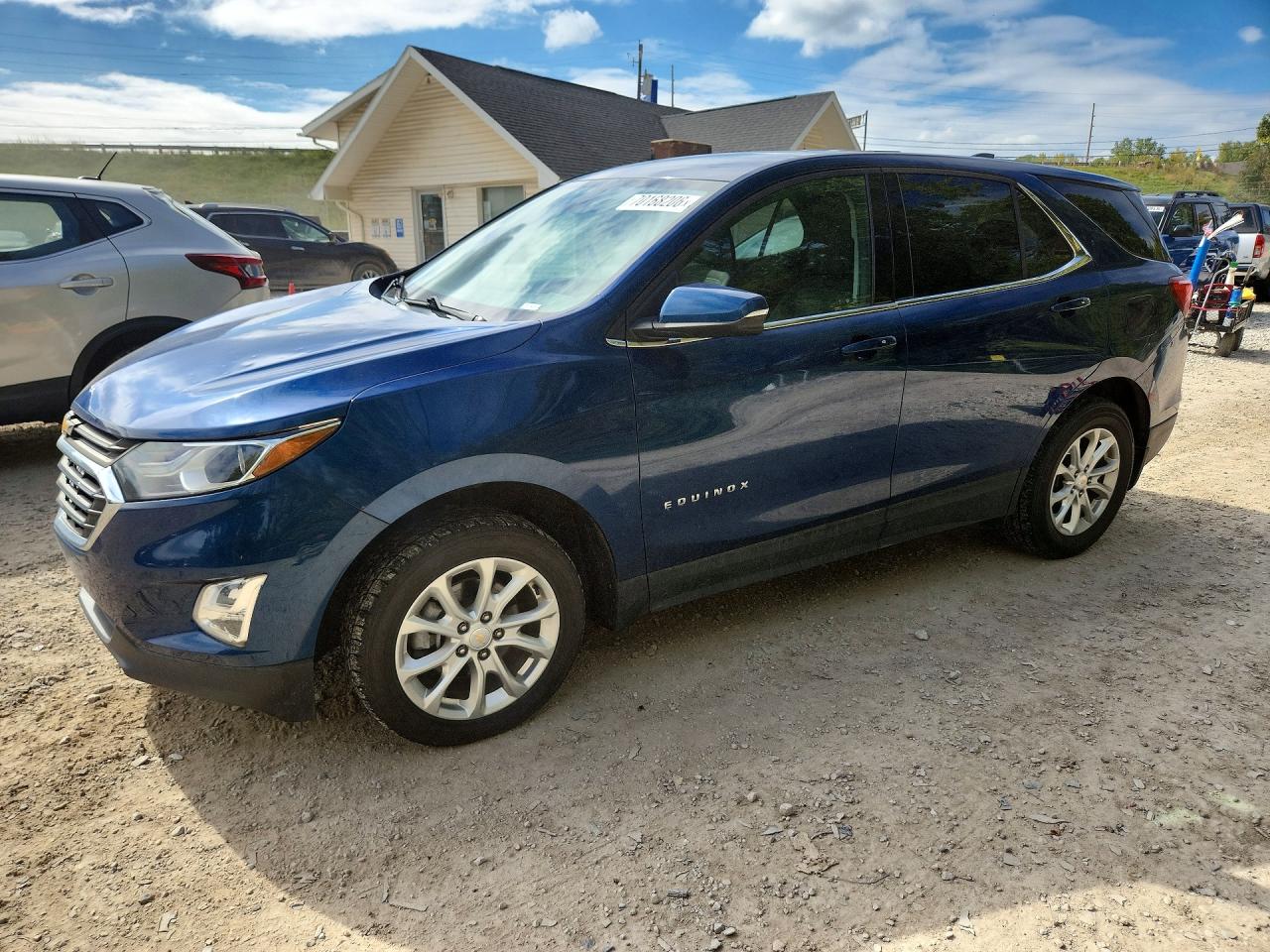 2019 CHEVROLET EQUINOX LT (1LT) — Front 3/4