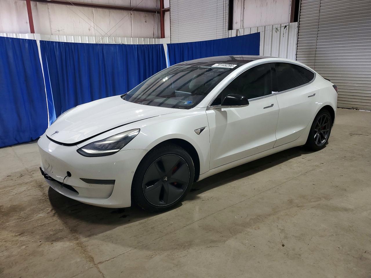 2020 TESLA MODEL 3 — Front 3/4