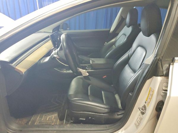 2020 TESLA MODEL 3 — DENT