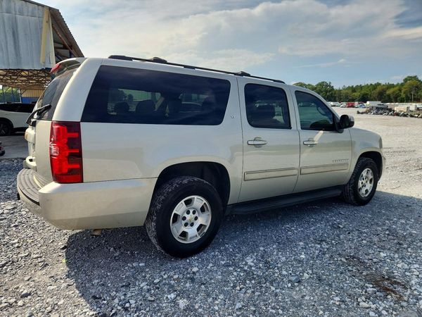 2014 CHEVROLET SUBURBAN LT — PSRA