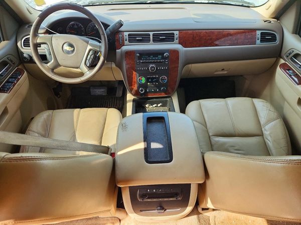 2014 CHEVROLET SUBURBAN LT — CKPT