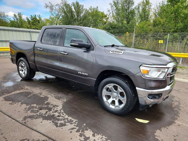 2020 RAM 1500 Big Horn, Lonestar — Passenger 3/4