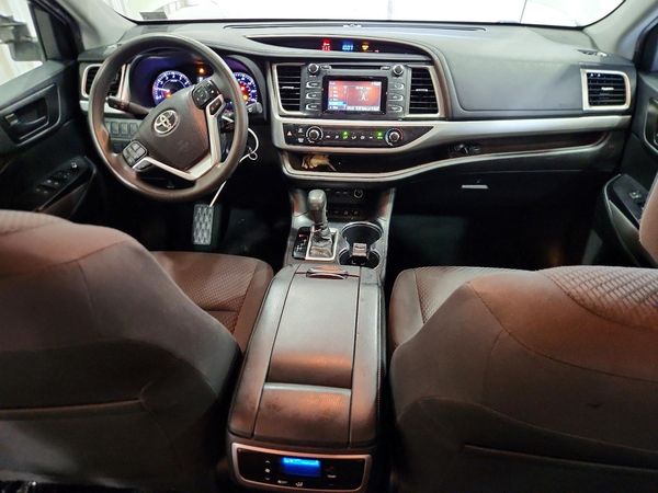 2019 TOYOTA HIGHLANDER LE/LE Plus — CKPT