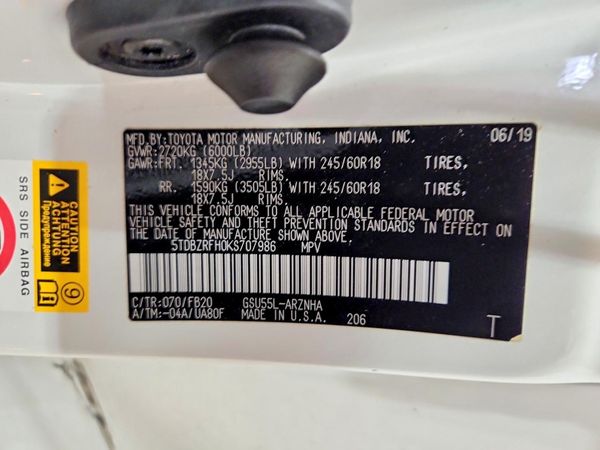 2019 TOYOTA HIGHLANDER LE/LE Plus — VINS