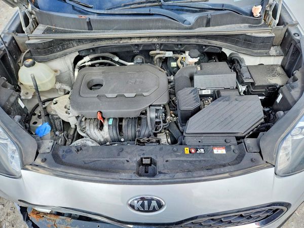 2020 KIA SPORTAGE LX — Engine bay