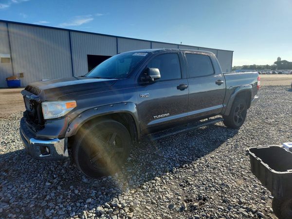 2016 TOYOTA TUNDRA — DSFA — Front 3/4