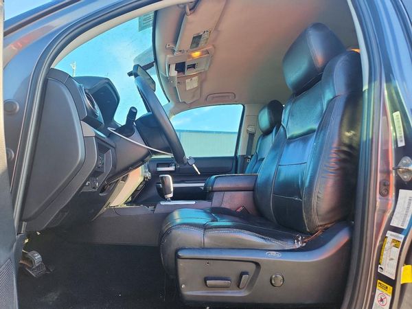 2016 TOYOTA TUNDRA SR5 — DENT
