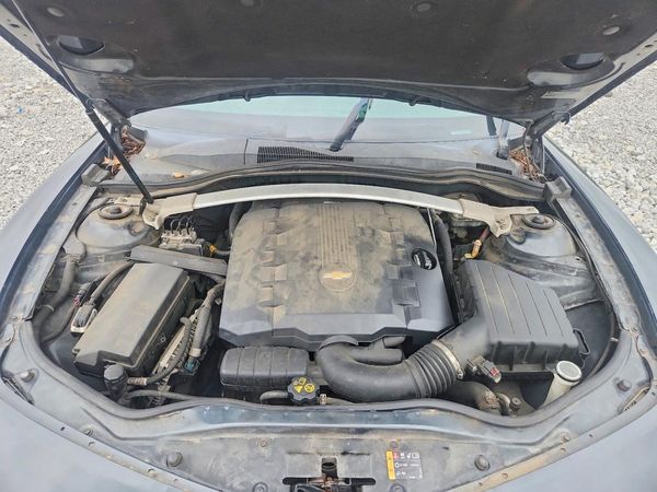 2015 CHEVROLET CAMARO 1LT — Engine bay