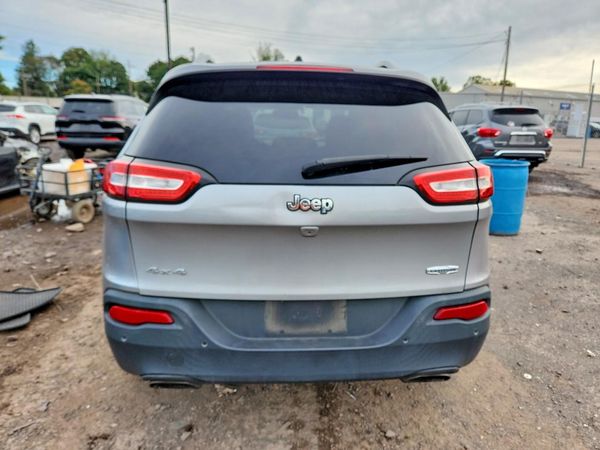 2016 JEEP CHEROKEE Latitude/Longitude/North — DIRR