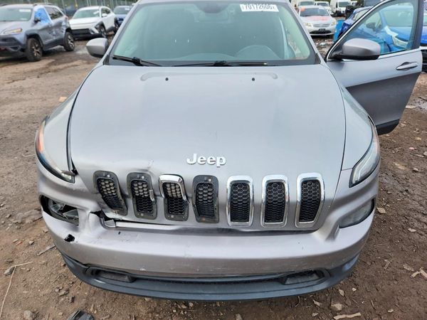 2016 JEEP CHEROKEE Latitude/Longitude/North — Engine bay