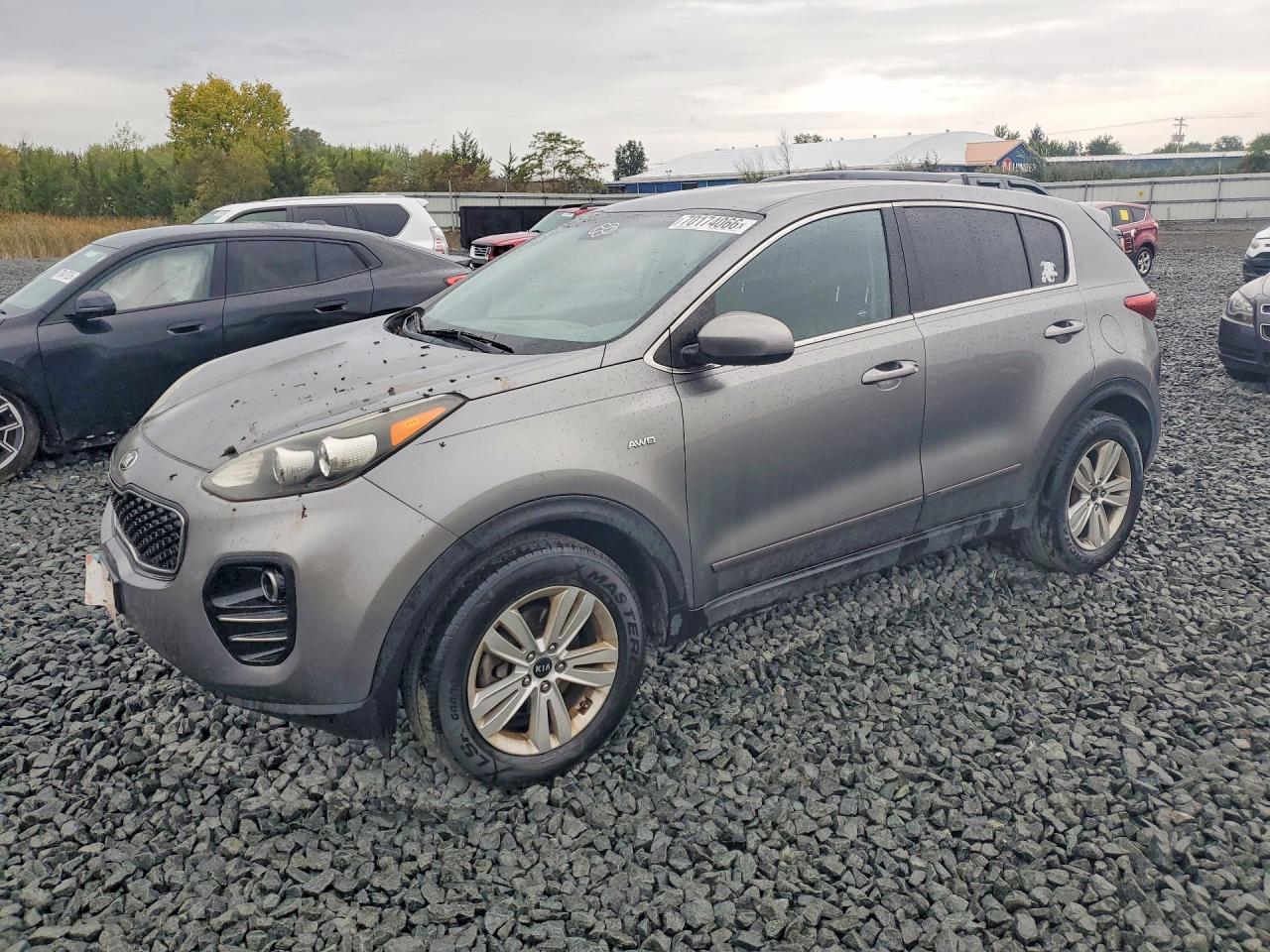 2017 KIA SPORTAGE LX — Front 3/4