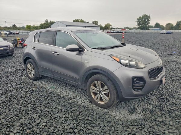 2017 KIA SPORTAGE LX — Passenger 3/4