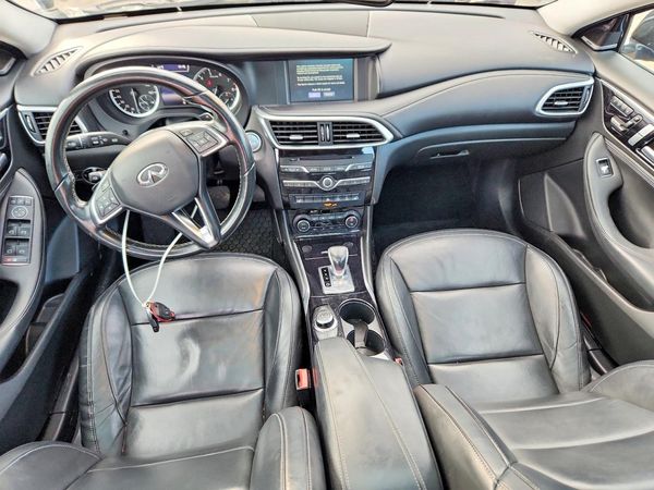 2017 INFINITI QX30 — CKPT