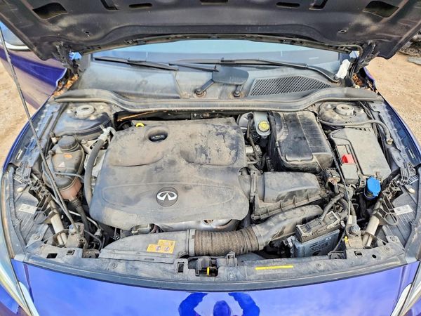 2017 INFINITI QX30 — Engine bay