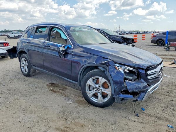 2018 MERCEDES-BENZ GLC-CLASS GLC 300-4M — Passenger 3/4