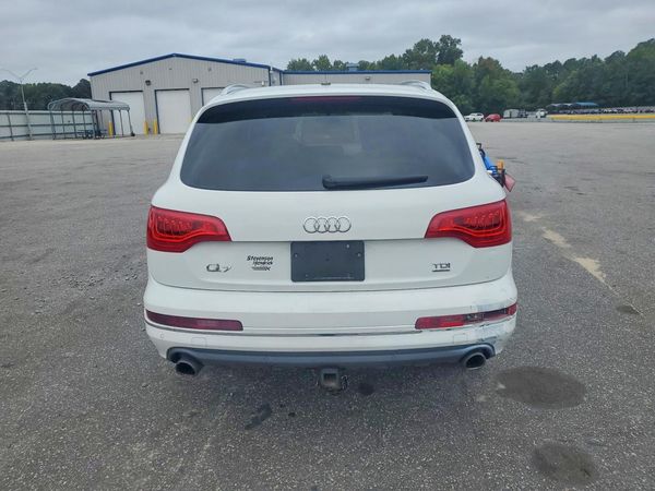2014 AUDI Q7 Premium Plus — DIRR