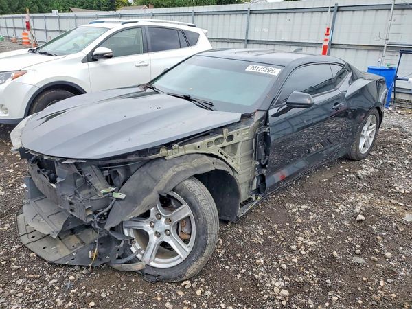 2017 CHEVROLET CAMARO 1LT — Front 3/4