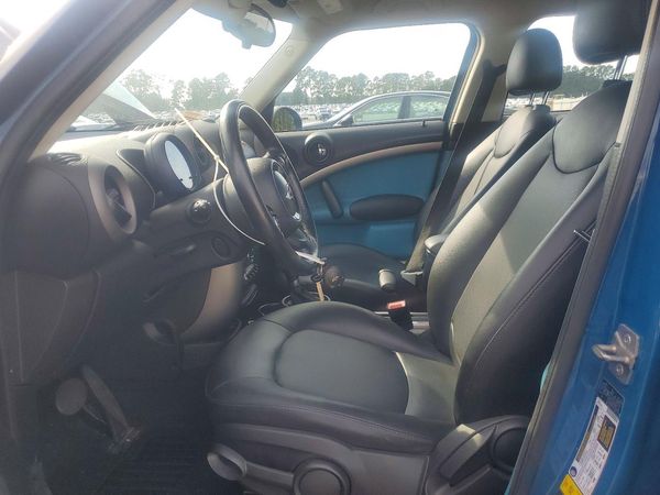 2012 MINI COOPER — DENT