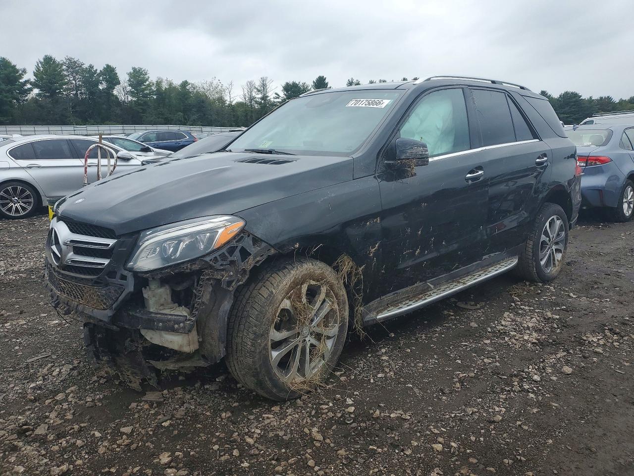 2016 MERCEDES-BENZ GLE-CLASS GLE350 — Front 3/4
