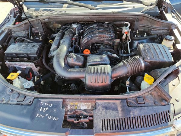 2015 DODGE DURANGO SXT — Engine bay