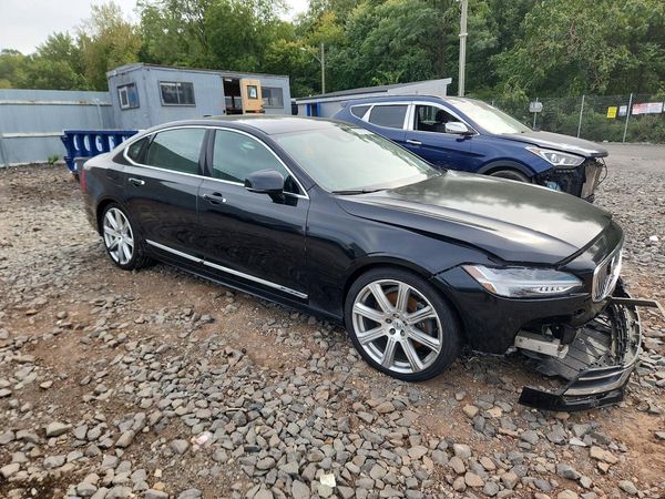 2020 VOLVO S90 Inscription — Passenger 3/4