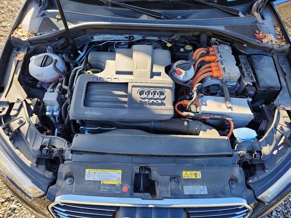 2016 AUDI A3 Plus — Engine bay