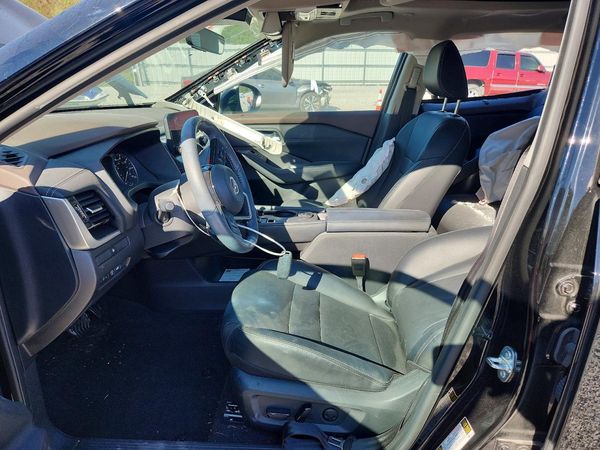2023 NISSAN ROGUE SL — DENT