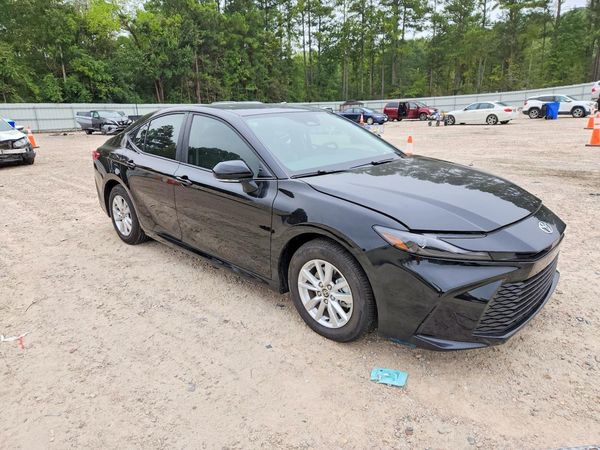 2026 TOYOTA CAMRY — Passenger 3/4